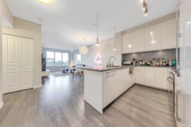 521 9311 Alexandra Road, Richmond, BC