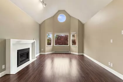 305 5375 Victory Street, Burnaby, BC, Burnaby — Apartment/Condo for sale