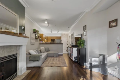 Breakfast Nook Photo of 101 1675 W 10th Avenue, Vancouver, BC