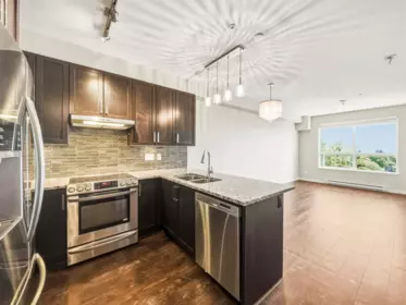 319 6480 194 Street, Surrey, BC, Surrey — Apartment/Condo for sale