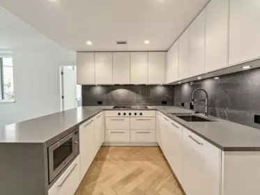 203 4685 Cambie Street, Vancouver, BC, Vancouver — Apartment/Condo for sale