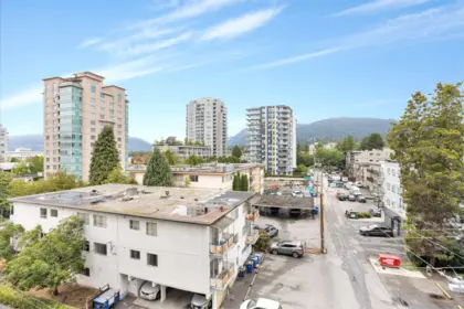 303 150 E 15th Street, North Vancouver, BC, North Vancouver — Apartment/Condo for sale