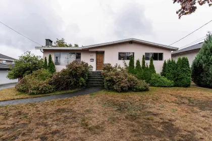 6692 Napier Street, Burnaby, BC, Burnaby — Single Family Residence for sale