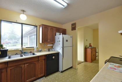 760 Brookside Place, Gibsons, BC, Gibsons — Single Family Residence for sale