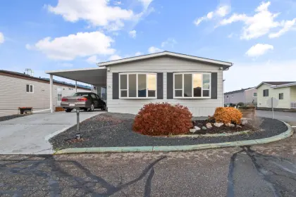 51 9055 Ashwell Road, Chilliwack, BC, Chilliwack — Manufactured Home for sale