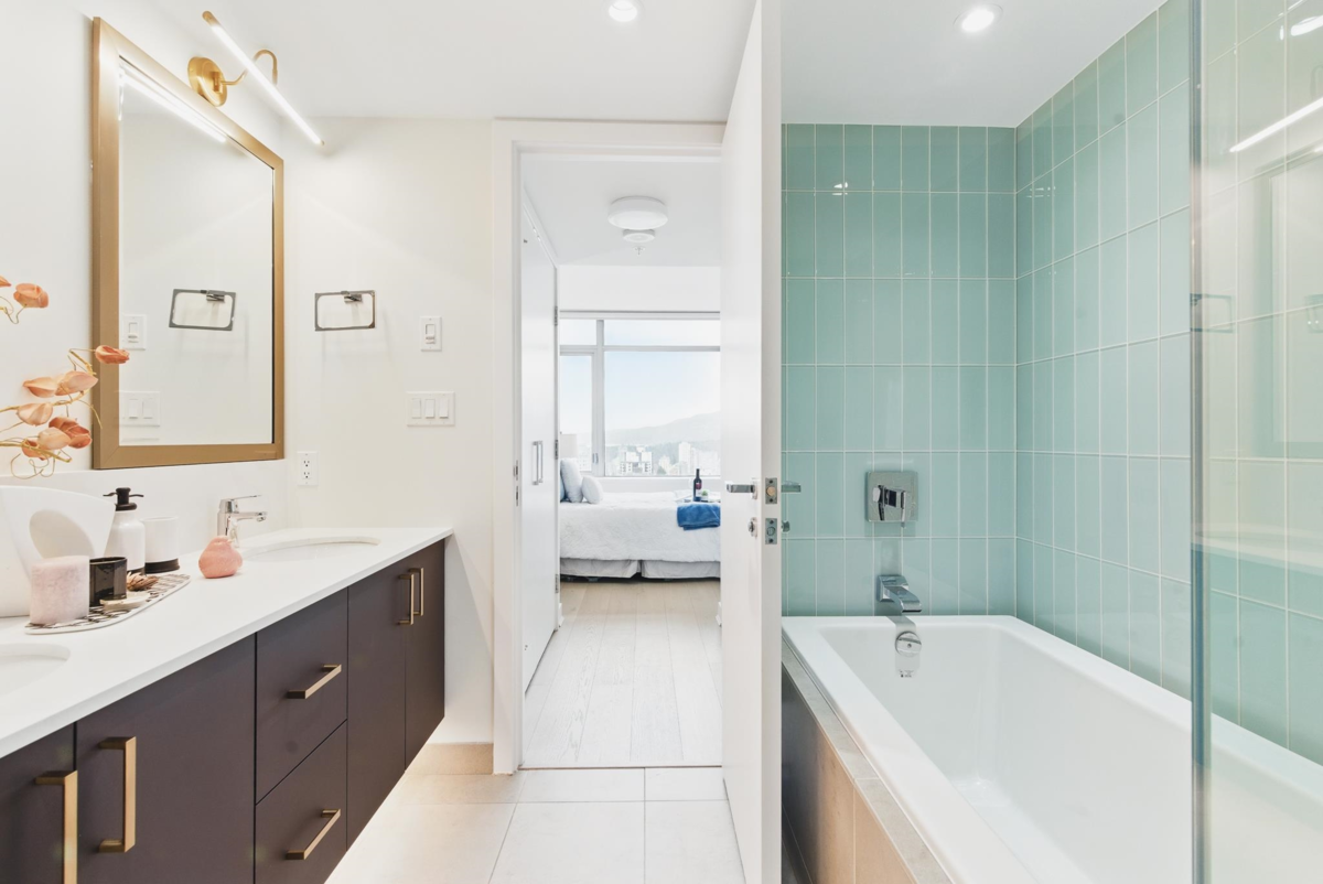 Front Yard Photo of 2306 1028 Barclay Street, Vancouver, BC