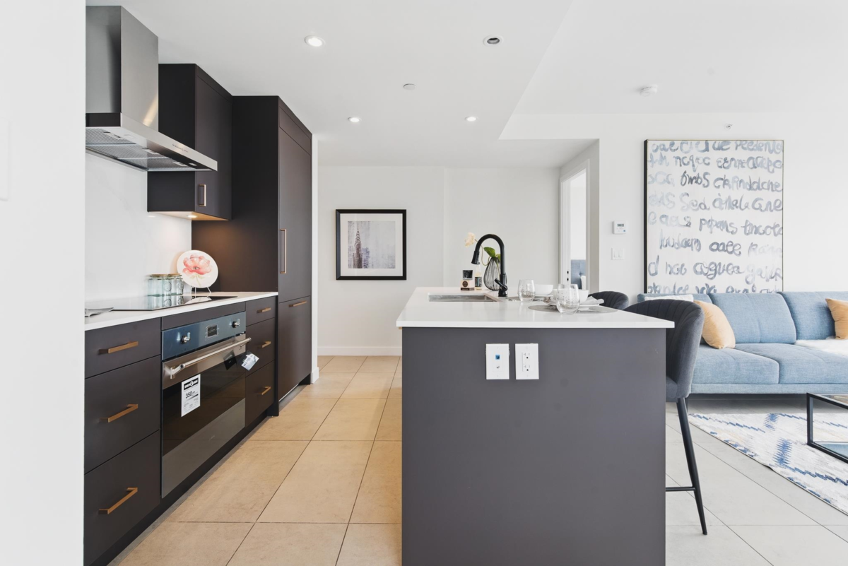 Kitchen Island Photo of 2306 1028 Barclay Street, Vancouver, BC
