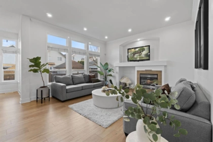 16476 60a Avenue, Surrey, BC, Surrey — Single Family Residence for sale