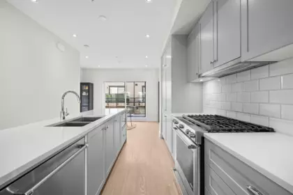 4342 Knight Street, Vancouver, BC, Vancouver — Townhouse for sale