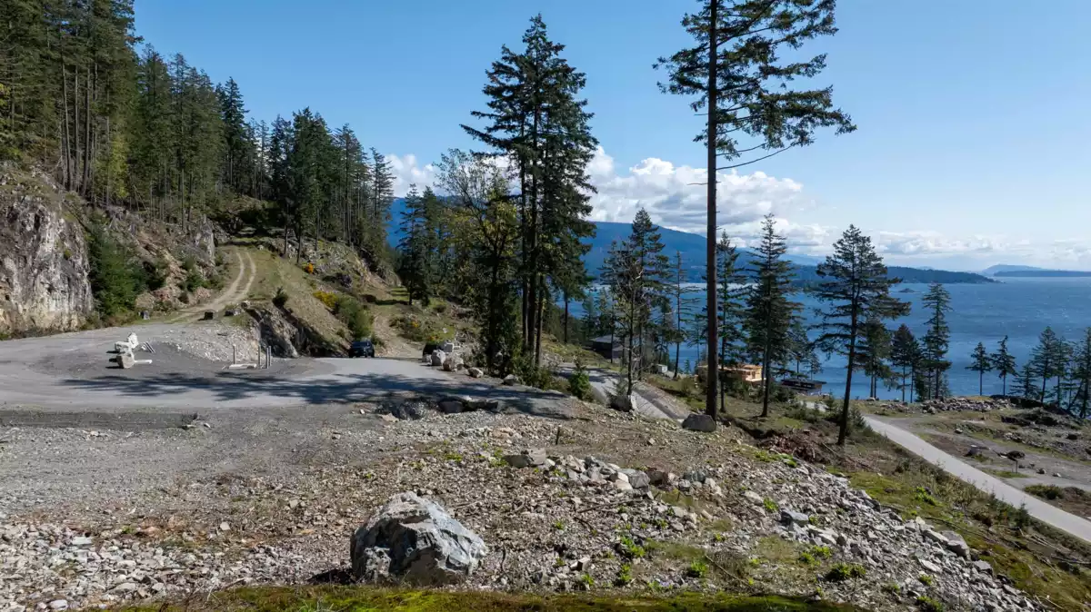 Bedroom 2 Photo of 818 Mcintosh Lane, Bowen Island, BC