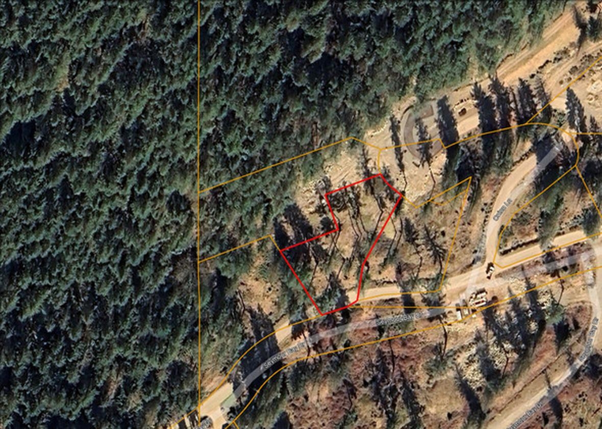 Staircase Photo of 818 Mcintosh Lane, Bowen Island, BC