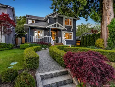 850 E 15th Street, North Vancouver, BC, North vancouver — Single Family Residence for sale