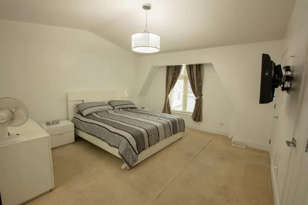 Walk-In Closet Photo of 21145 77b Avenue, Langley, BC