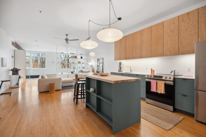 209 2556 E Hastings Street, Vancouver, BC, Vancouver — Apartment/Condo for sale