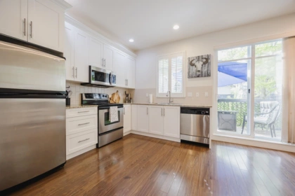 25 7088 191 Street, Surrey, BC, Surrey — Townhouse for sale
