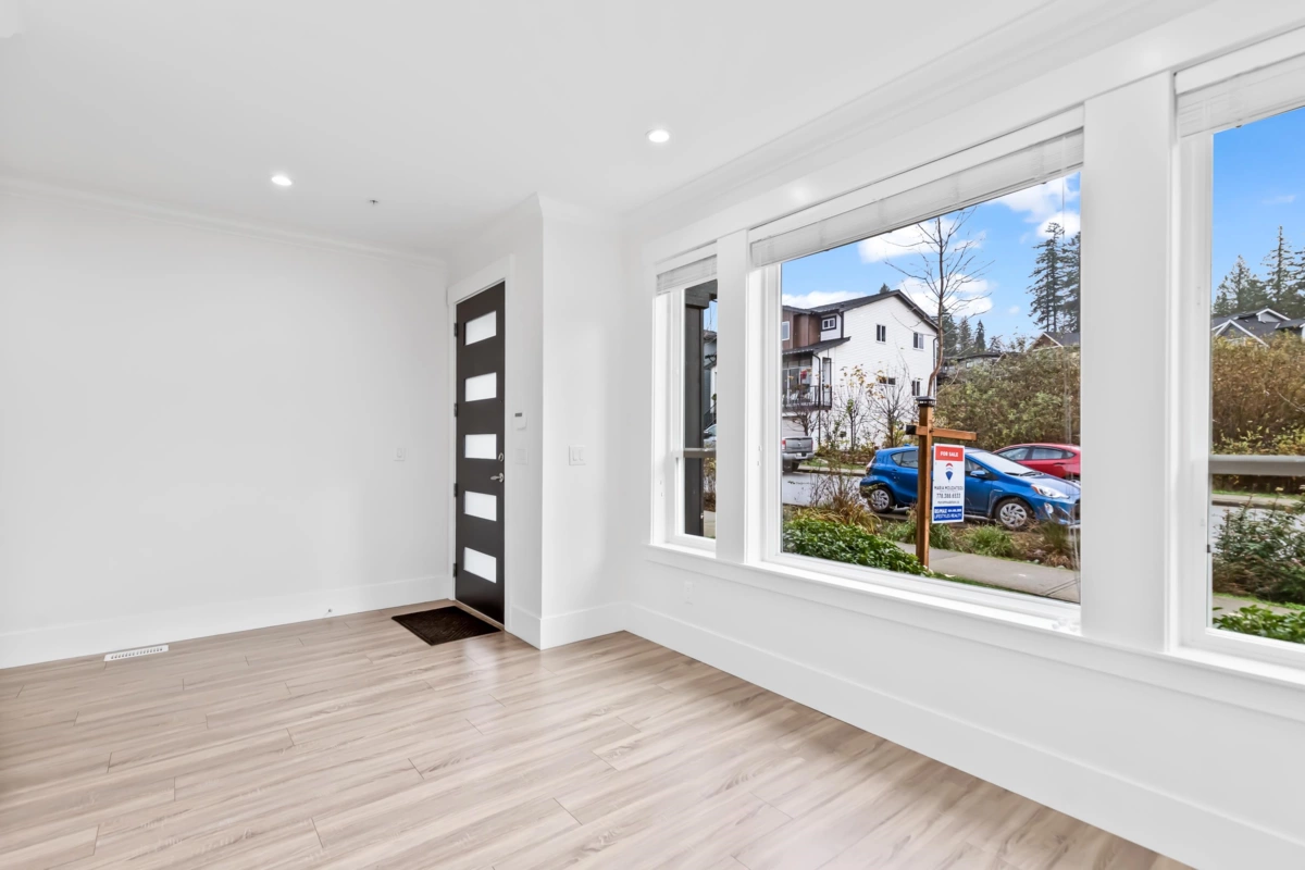 Breakfast Nook Photo of 13667 232a Street, Maple Ridge, BC