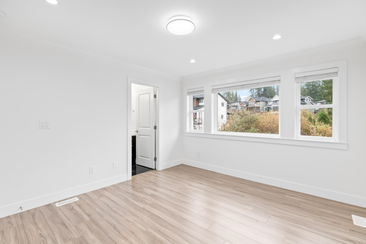Hallway Photo of 13667 232a Street, Maple Ridge, BC