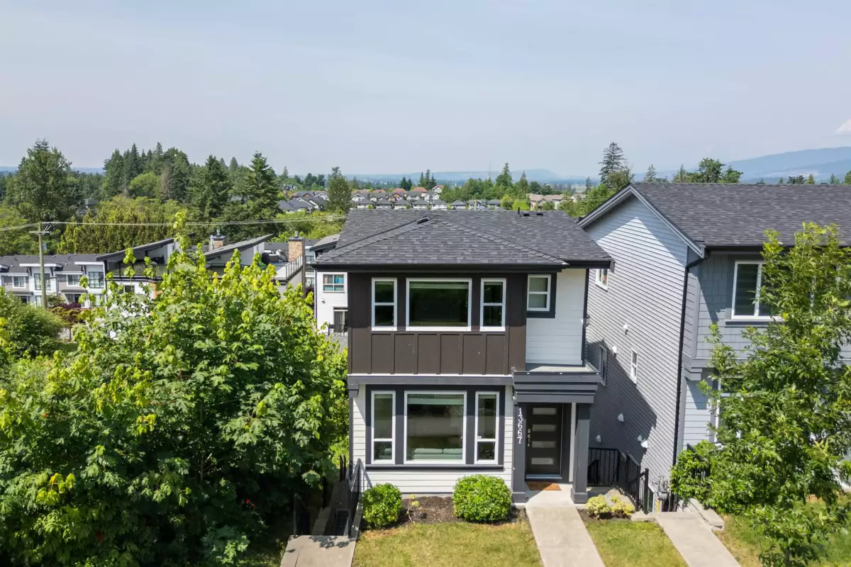 Swimming Pool Photo of 13667 232a Street, Maple Ridge, BC