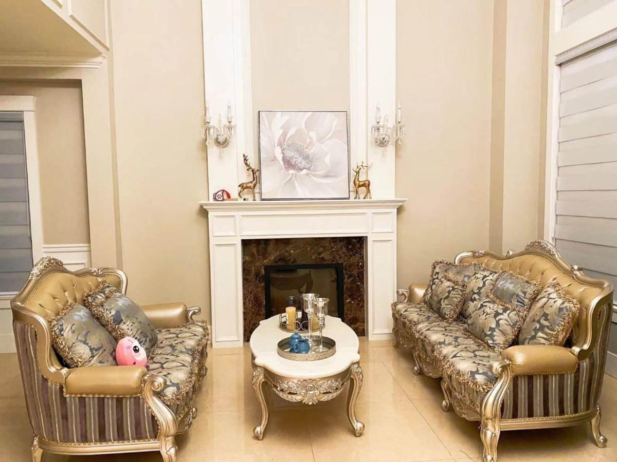 Living Room Photo of 8180 Lundy Road, Richmond, BC