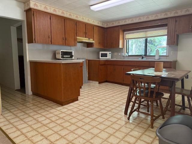 Kitchen Island Photo of B10 65443 Emory Creek Road, Hope, BC
