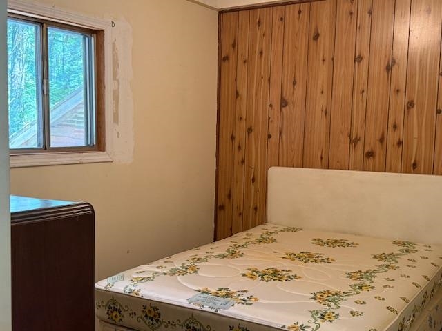 Walk-In Closet Photo of B10 65443 Emory Creek Road, Hope, BC