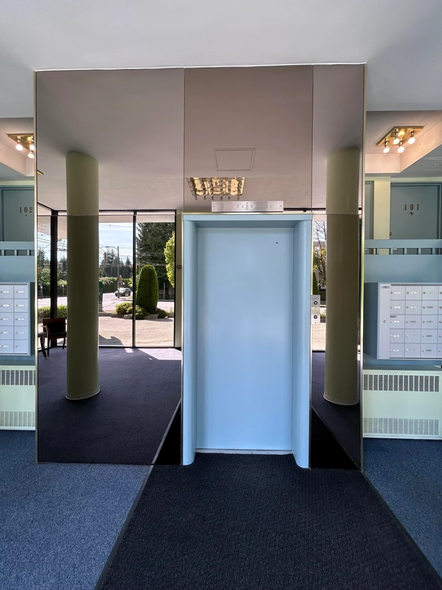 Kitchen Photo of 303 4691 W 10th Avenue, Vancouver, BC