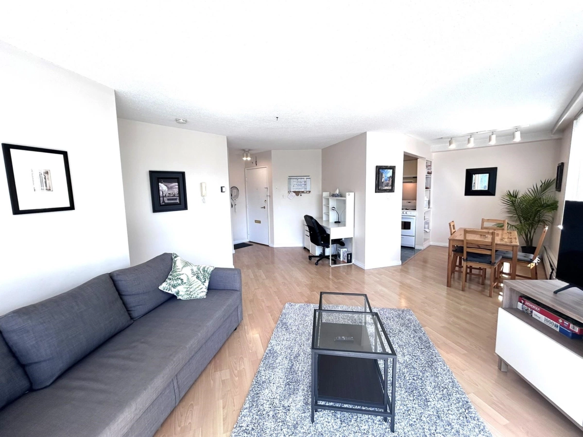 Living Room Photo of 303 4691 W 10th Avenue, Vancouver, BC