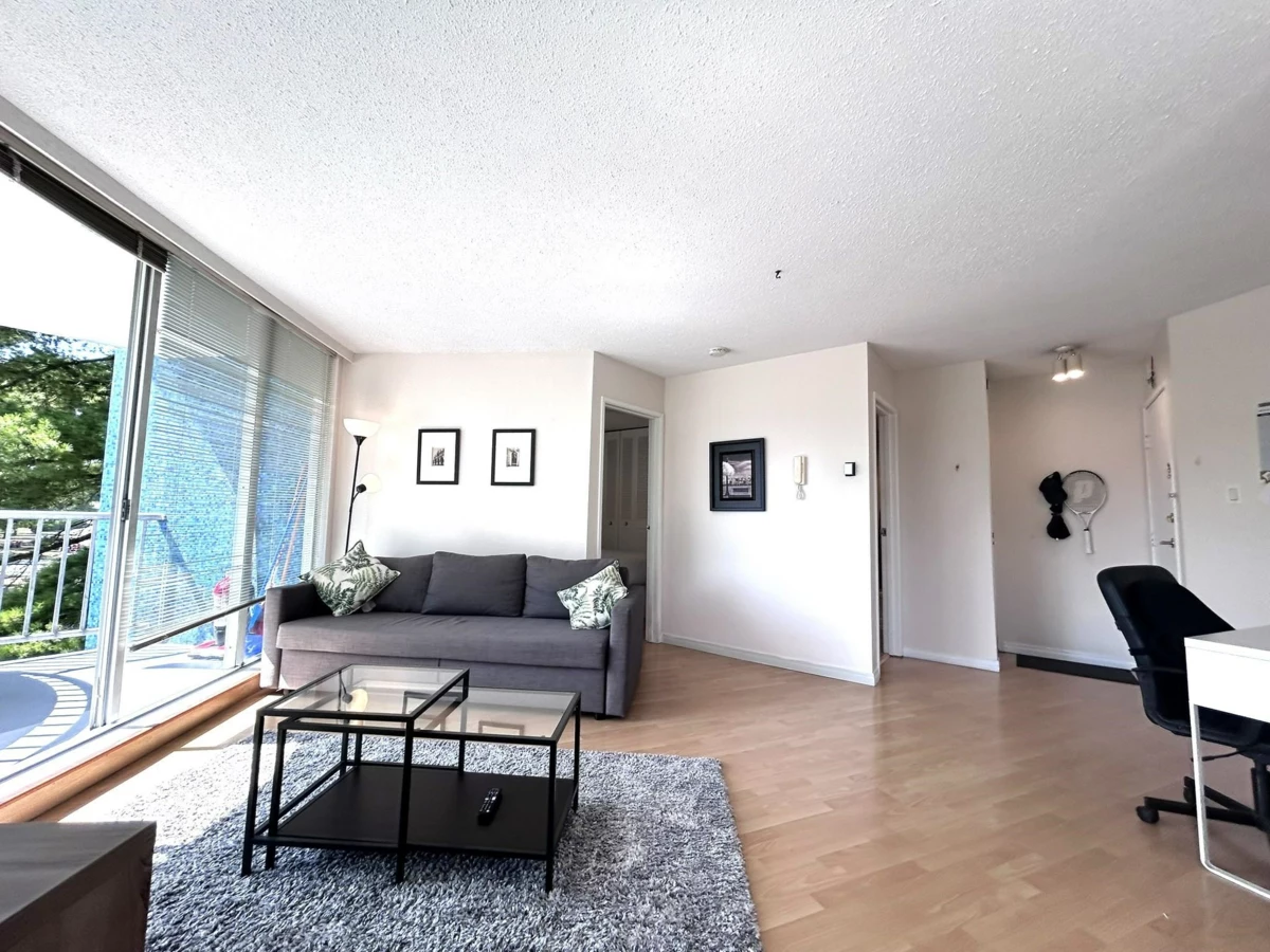 Primary Bathroom Photo of 303 4691 W 10th Avenue, Vancouver, BC