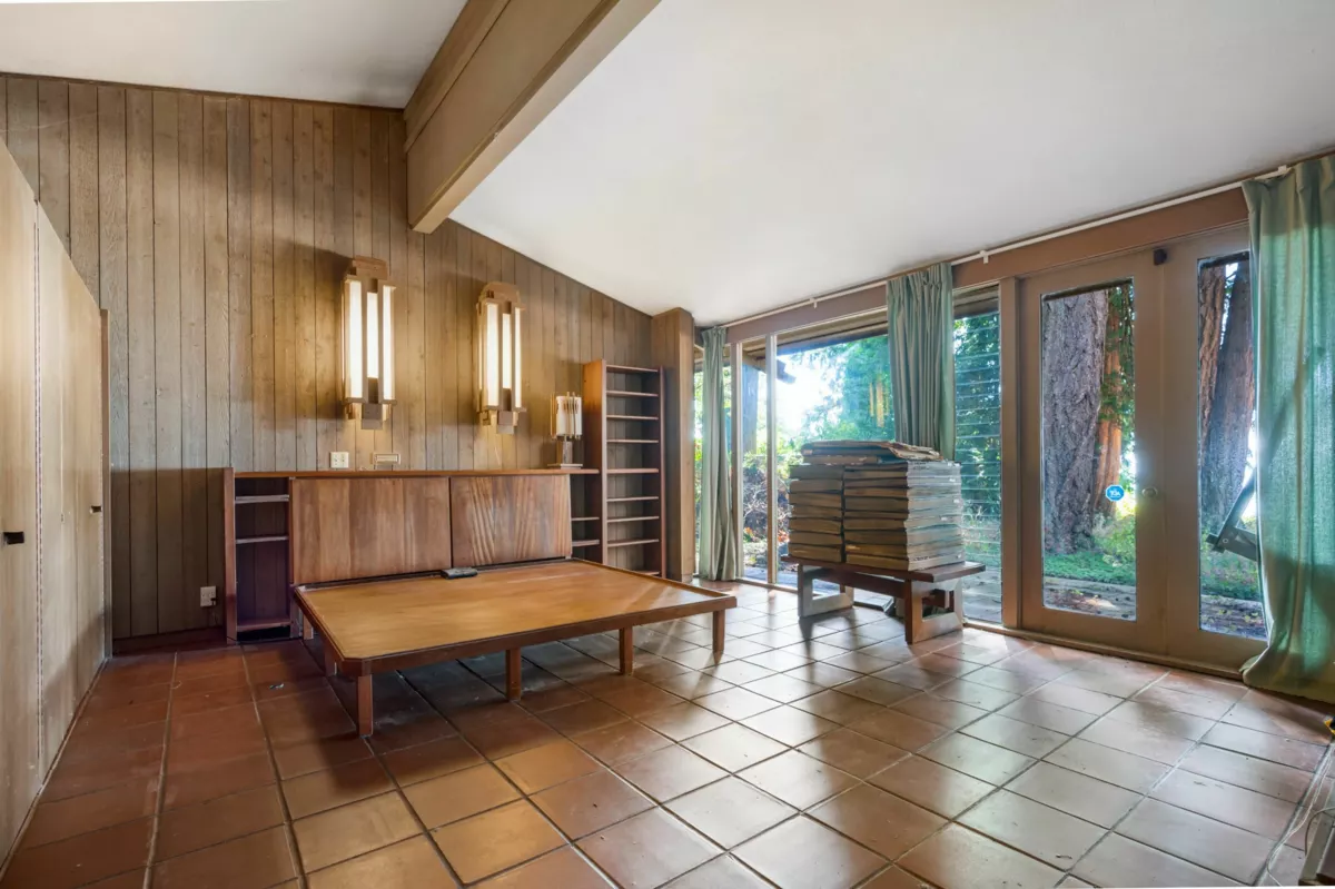 Loft / Bonus Room Photo of 12581 16 Avenue, Surrey, BC