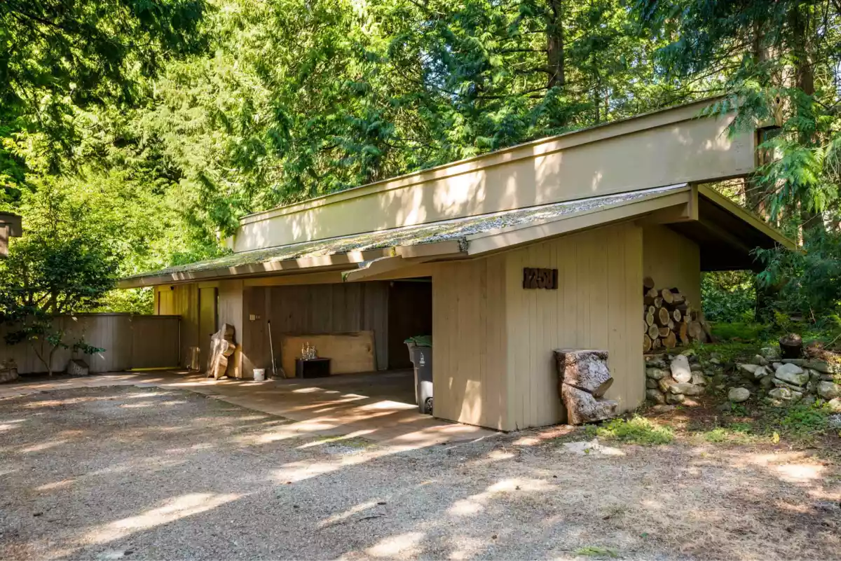 Pantry Photo of 12581 16 Avenue, Surrey, BC