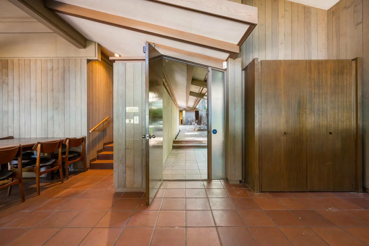 Primary Bedroom Photo of 12581 16 Avenue, Surrey, BC