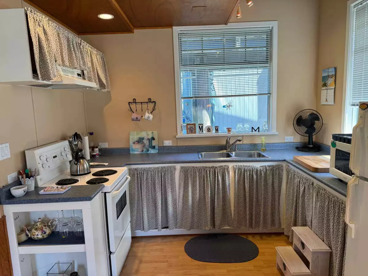 Bedroom 4 Photo of 23220 Dyke Road, Richmond, BC