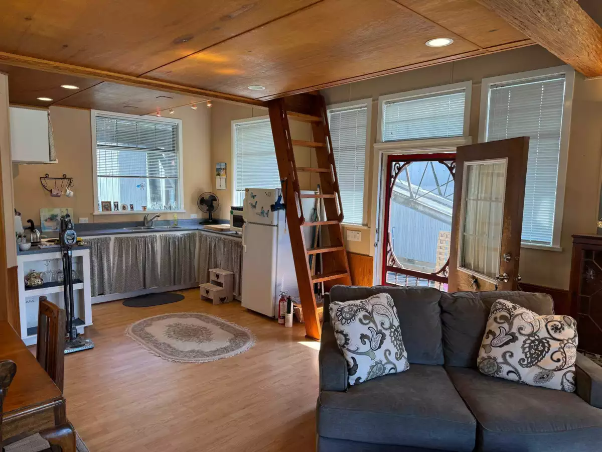 Breakfast Nook Photo of 23220 Dyke Road, Richmond, BC