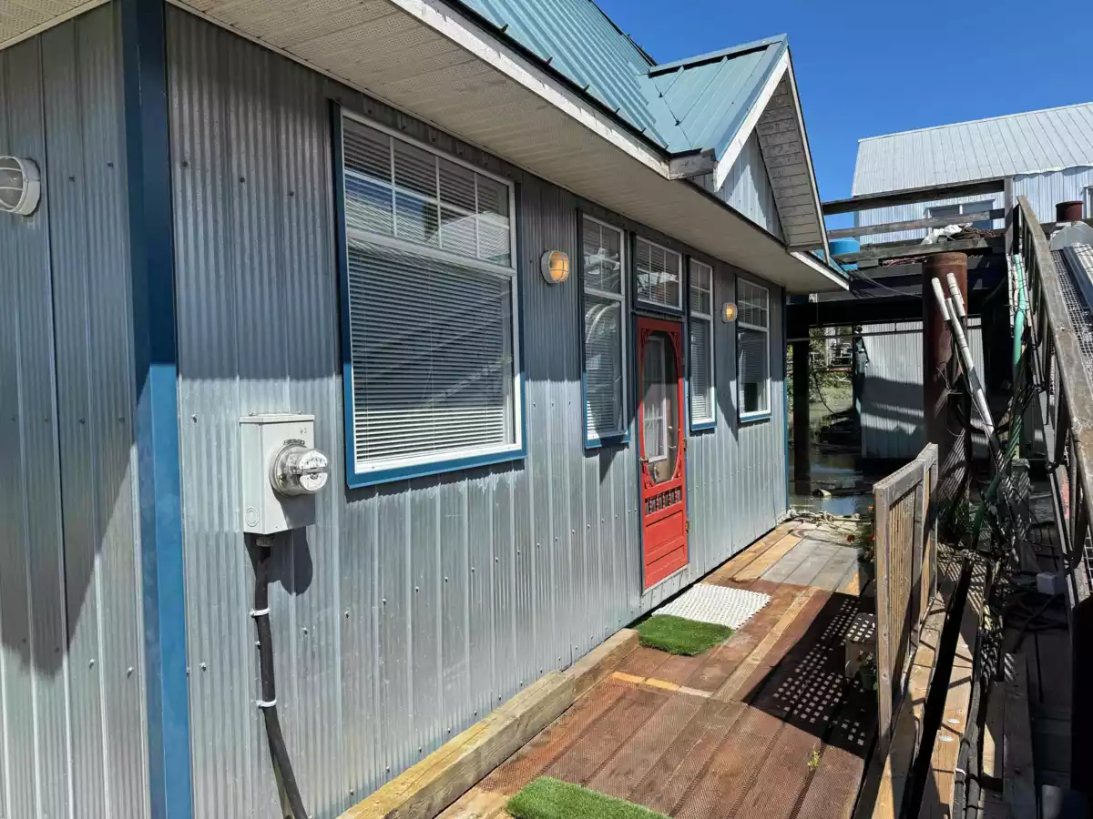 Living Room Photo of 23220 Dyke Road, Richmond, BC
