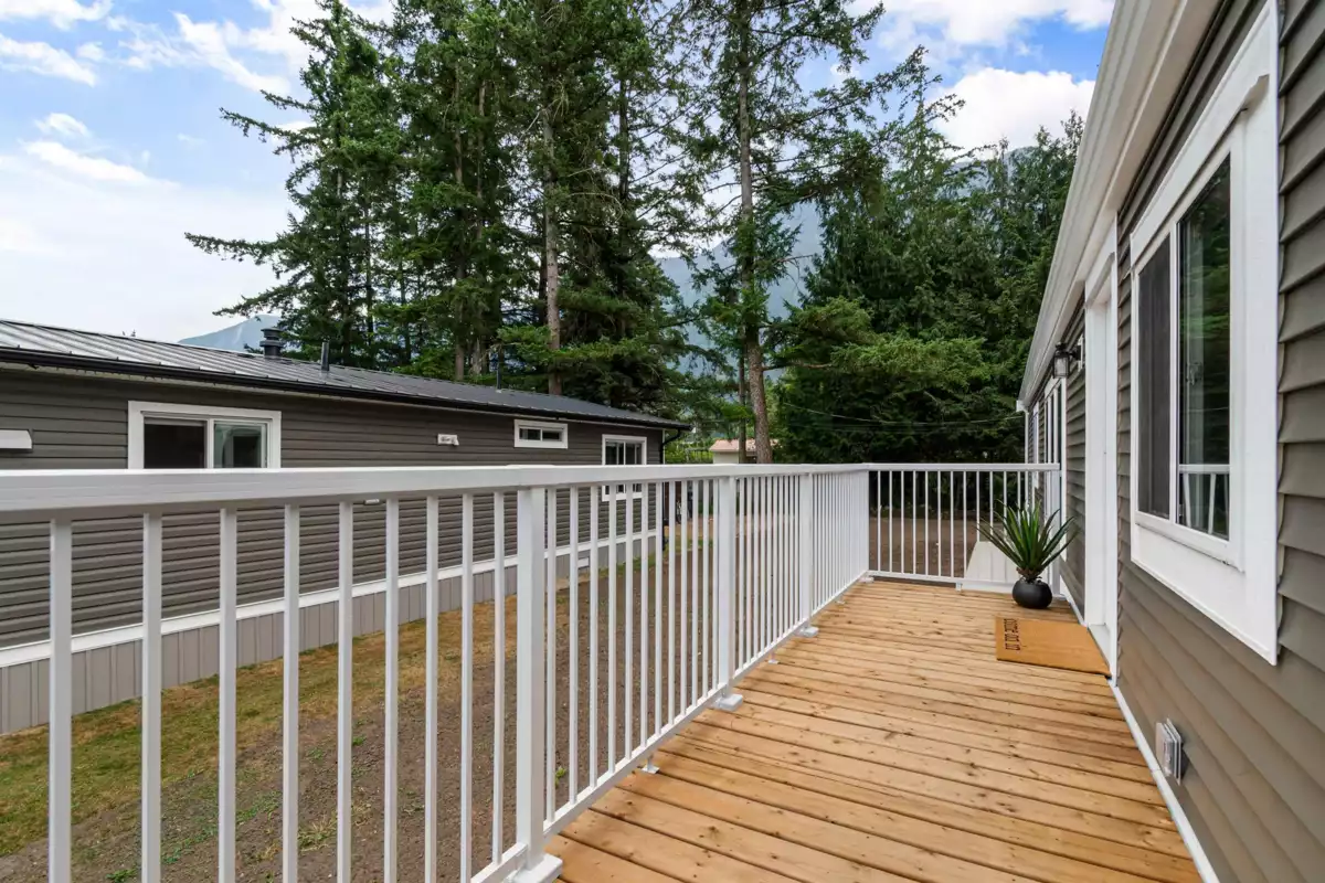 Exterior Rear Photo of 34 65367 Kawkawa Lake Road, Hope, BC