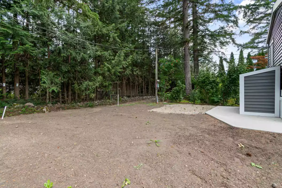 Hallway Photo of 34 65367 Kawkawa Lake Road, Hope, BC