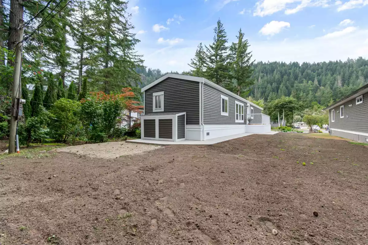 Mudroom Photo of 34 65367 Kawkawa Lake Road, Hope, BC