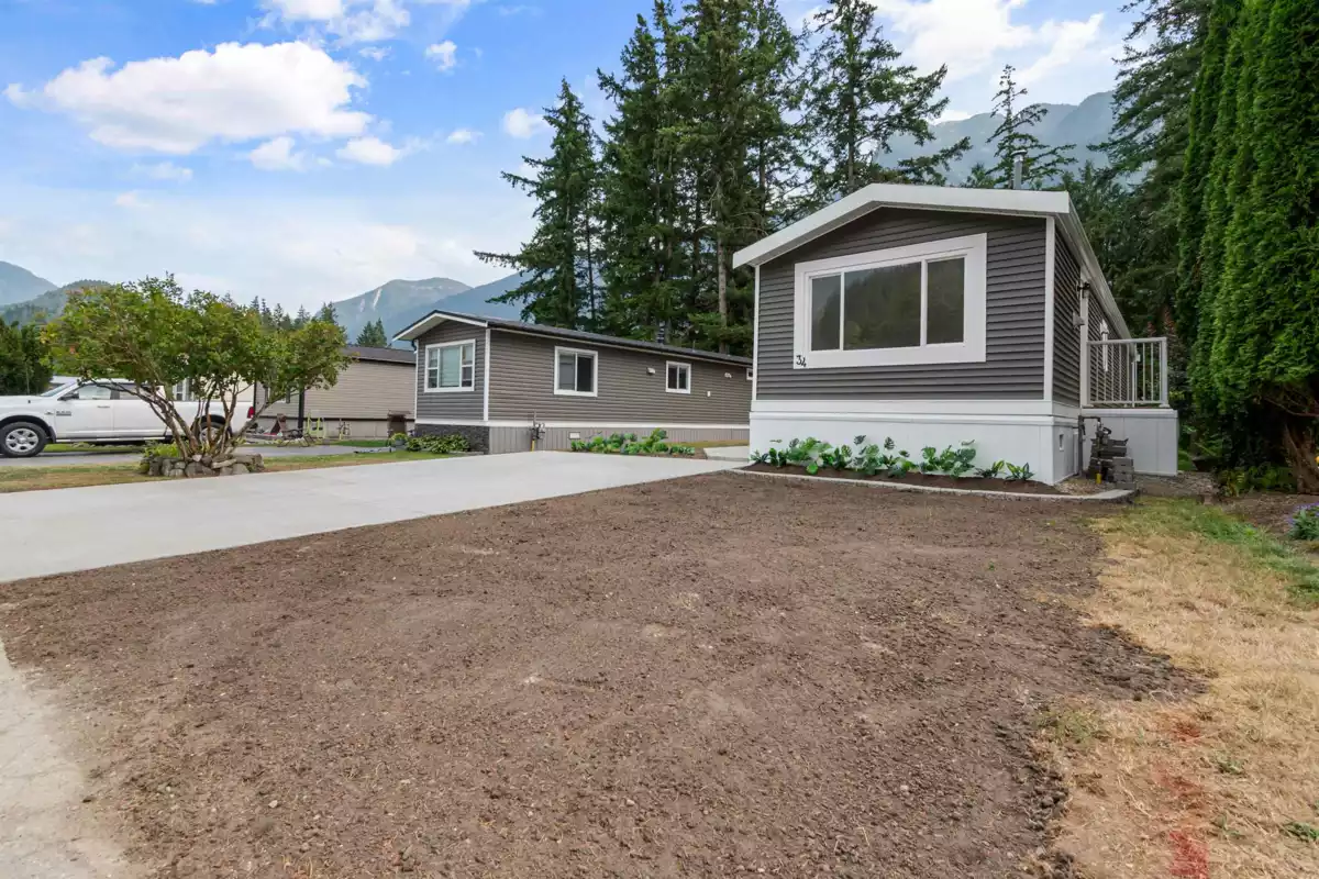 Outdoor Patio Photo of 34 65367 Kawkawa Lake Road, Hope, BC