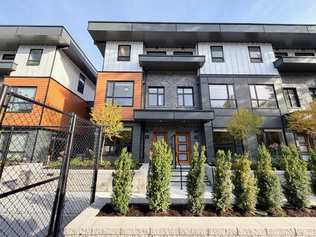 Exterior Front Photo of 4 20932 83 Avenue, Langley, BC