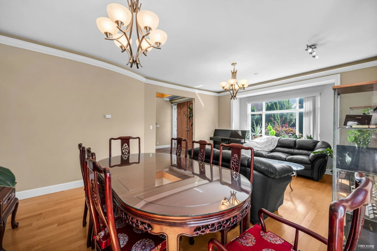 Primary Bedroom Photo of 648 E 3rd Street, North Vancouver, BC