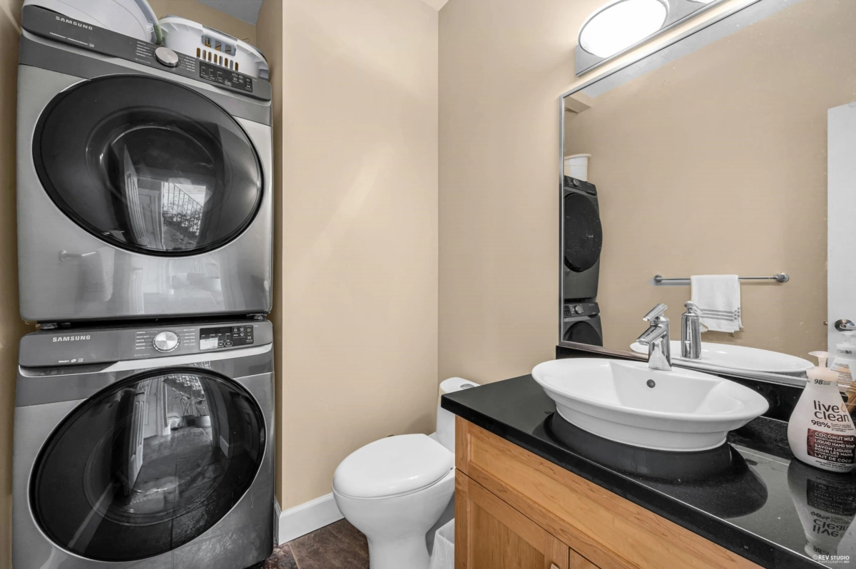 Swimming Pool Photo of 648 E 3rd Street, North Vancouver, BC