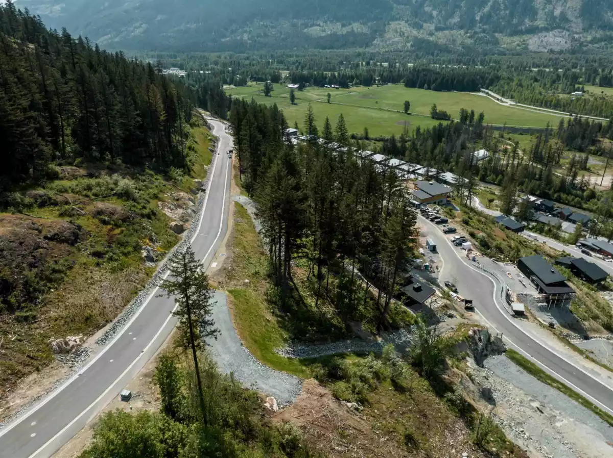 Kitchen Photo of 9000 Sun God Mountain Way, Pemberton, BC