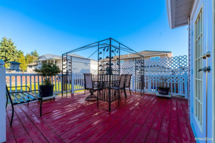 Front Yard Photo of 16123 86 Avenue, Surrey, BC