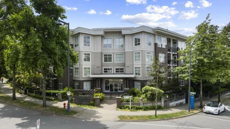 110 13555 Gateway Drive, Surrey, BC, Surrey — Apartment/Condo for sale