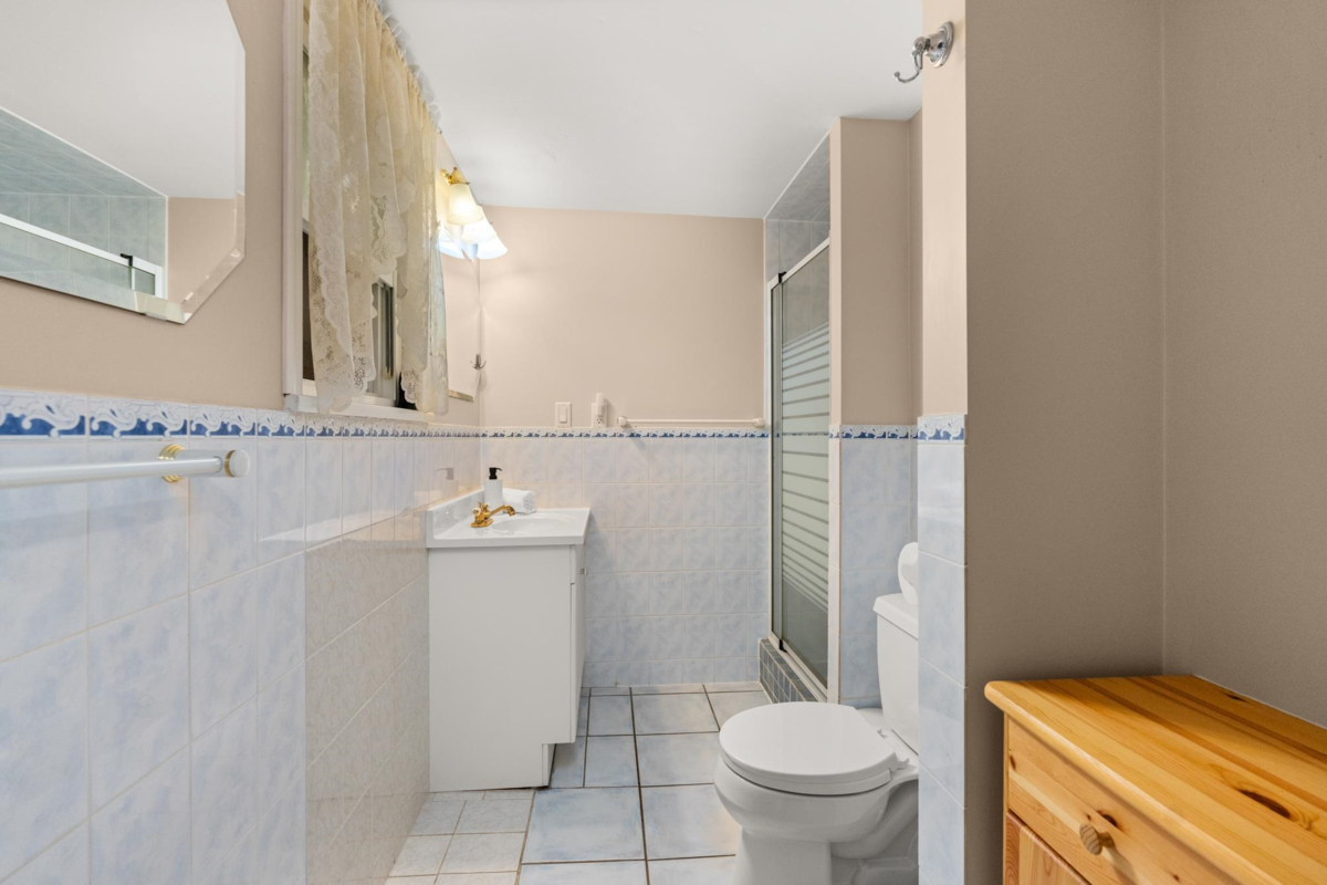 Basement Recreation Room Photo of 13514 20 Avenue, Surrey, BC