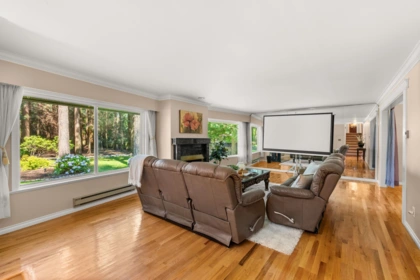 Breakfast Nook Photo of 13514 20 Avenue, Surrey, BC