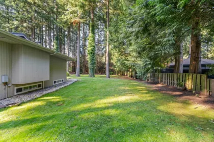 Swimming Pool Photo of 13514 20 Avenue, Surrey, BC