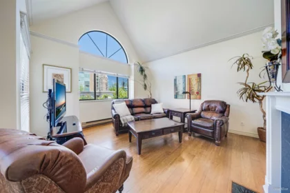 304 1633 W 11th Avenue, Vancouver, BC, Vancouver — Apartment/Condo for sale