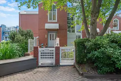 1525 Mariner Walk, Vancouver, BC, Vancouver — Townhouse for sale