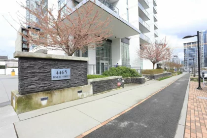 2104 4465 Juneau Street, Burnaby, BC, Burnaby — Apartment/Condo for sale